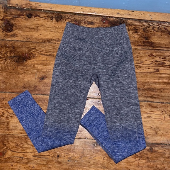 Lululemon Balance & Resist 7/8 Tight - Picture 5 of 11